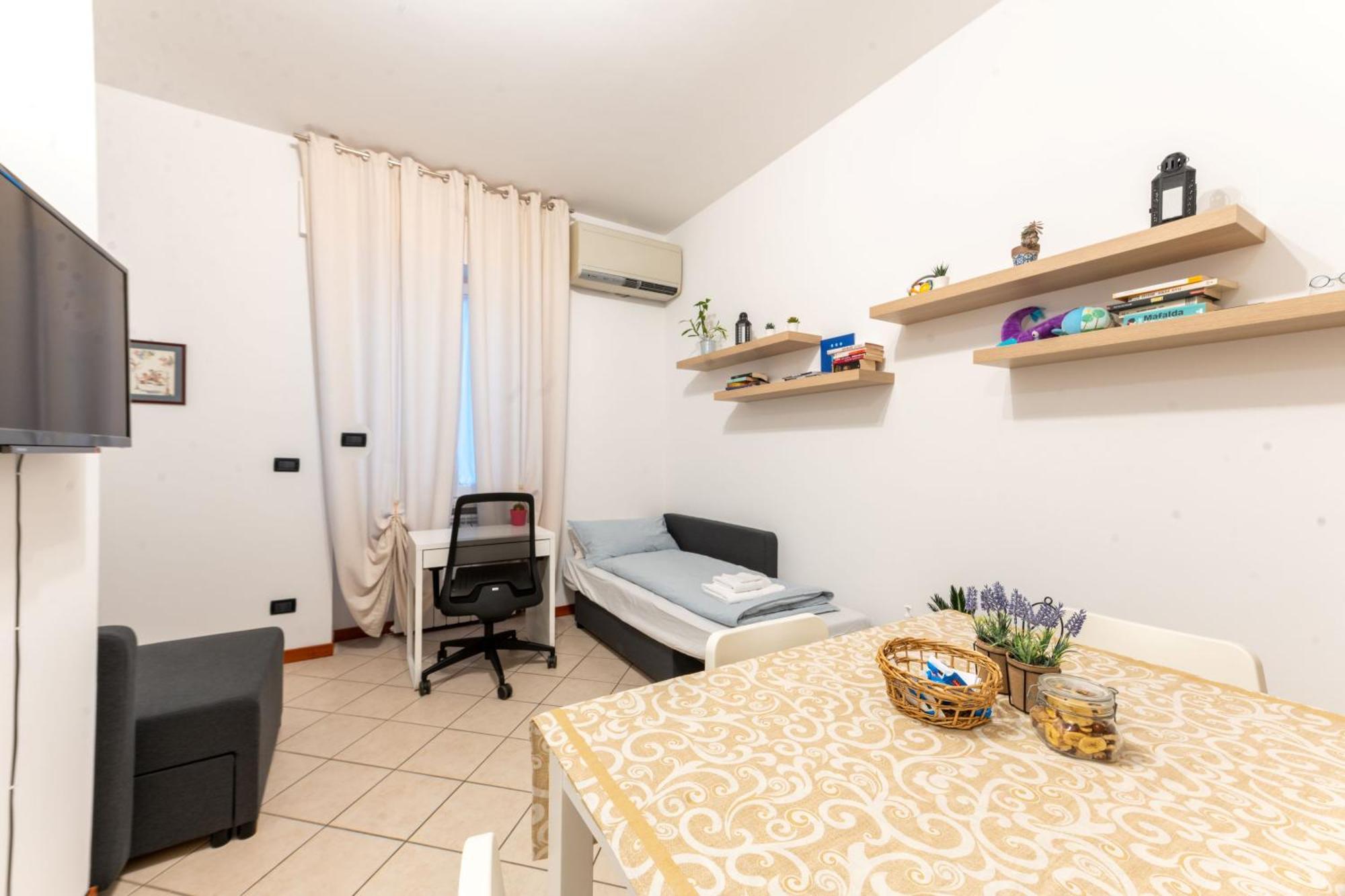 Holiday Apartment - Brescia Centro - Parcheggio Privato Exterior photo
