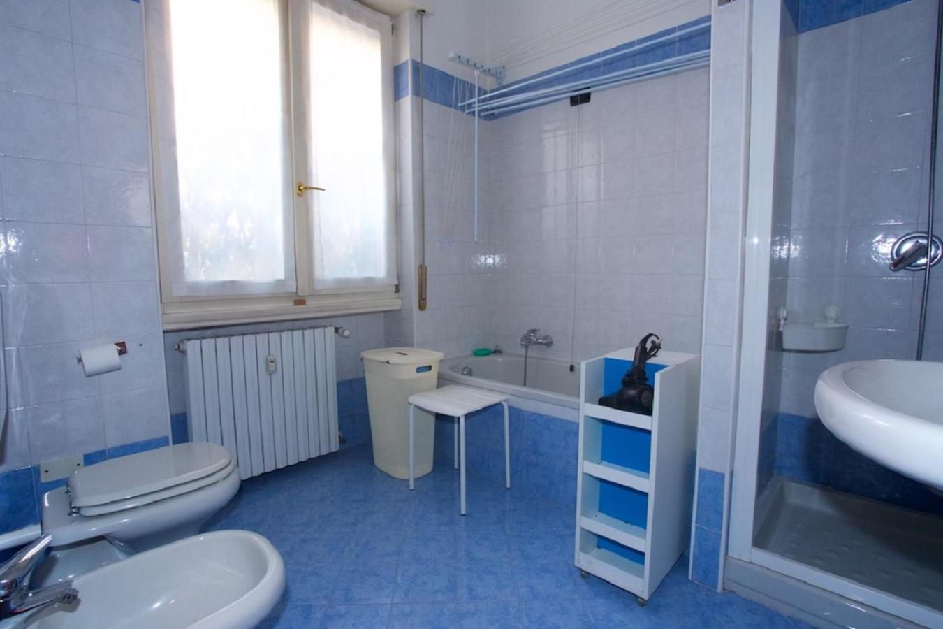Holiday Apartment - Brescia Centro - Parcheggio Privato Exterior photo